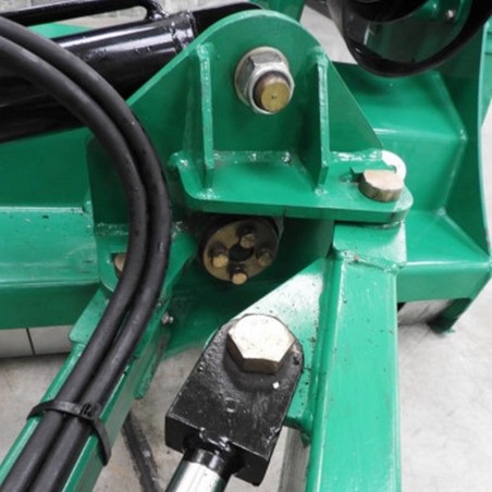 Broyeur d'accotement AGS 105 pour micro-tracteur