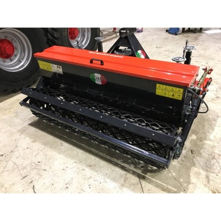 Herse rotative avec semoir BOXER ZM 180