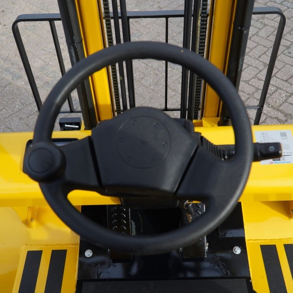 Chariot élévateur EUROTRAC AGRI 12