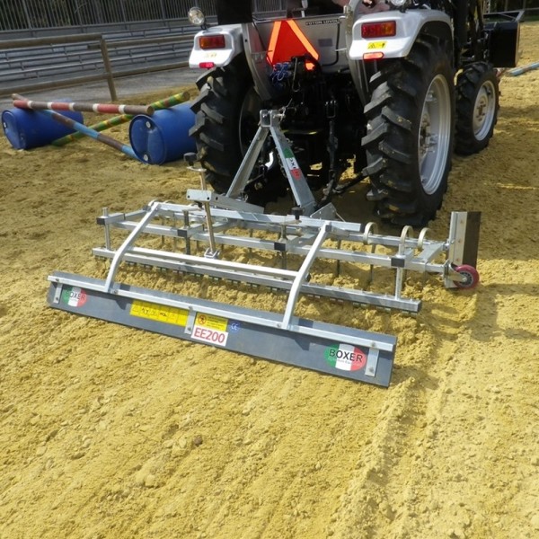 Herse niveleuse de carrière BOXER EE 200