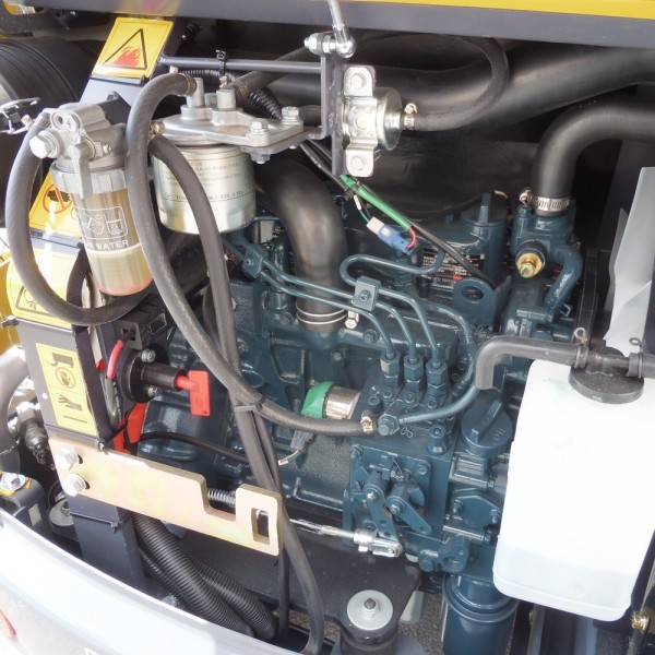 Mini-pelle EUROTRAC HE18