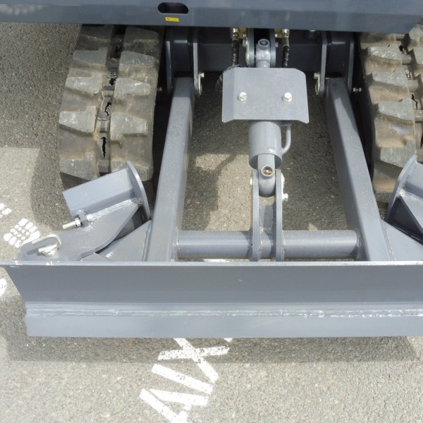 Mini-pelle EUROTRAC HE18
