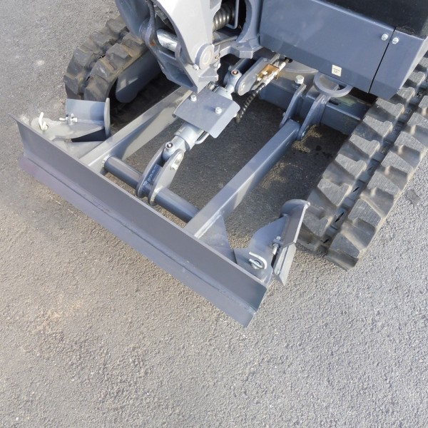 Mini-pelle EUROTRAC HE18 Cabine
