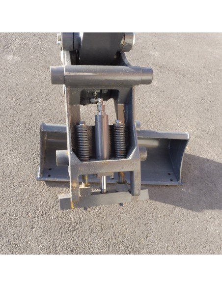 Mini-pelle EUROTRAC HE18 Cabine