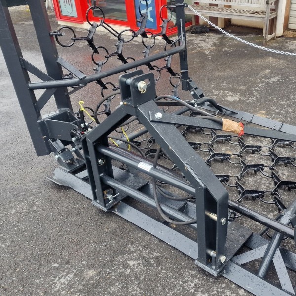Herse de prairie lourde 4m hydraulique