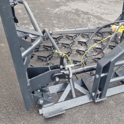Herse de prairie lourde 8m hydraulique 2