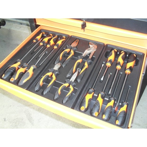 Servante d'atelier 182 outils