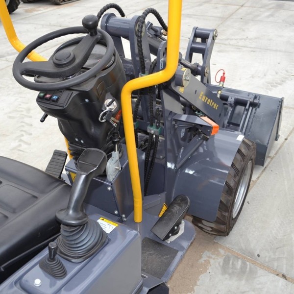 Chargeur articulé EUROTRAC W10