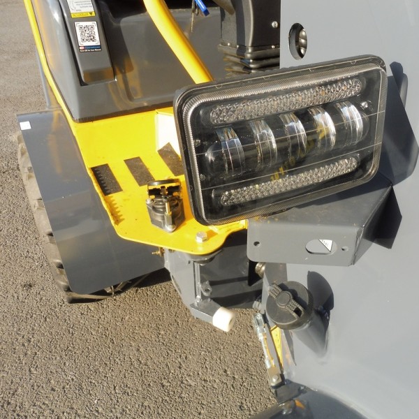Chargeur articulé EUROTRAC W11