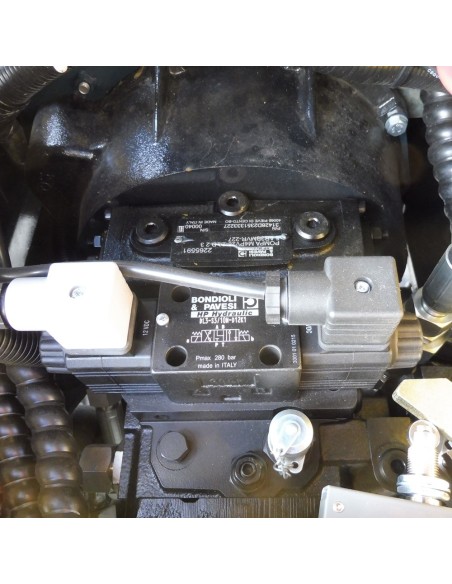 Chargeur articulé EUROTRAC W11
