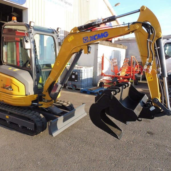Pelle à chenilles XCMG XE27E