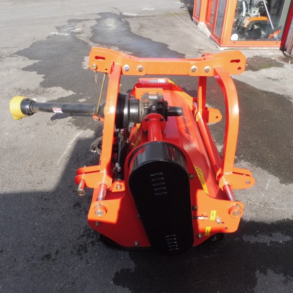 Broyeur boitier réversible EUROTRAC AG 140