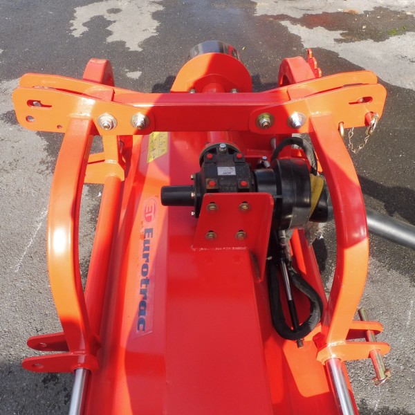 Broyeur boitier réversible EUROTRAC AG 140