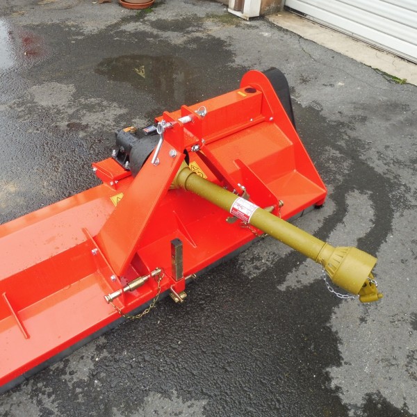 Broyeur horizontal à fléaux EUROTRAC EF 165