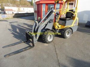 chargeur-articule-eurotrac-w11